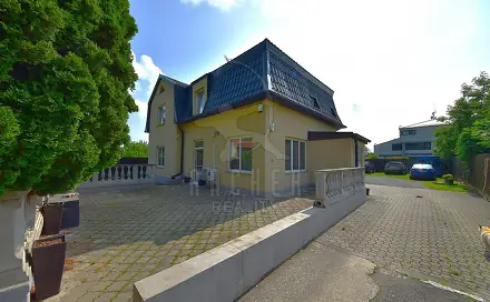 Prodej domu 247 m² s pozemkem 1 230 m², V lipách, Praha 9 - Koloděje