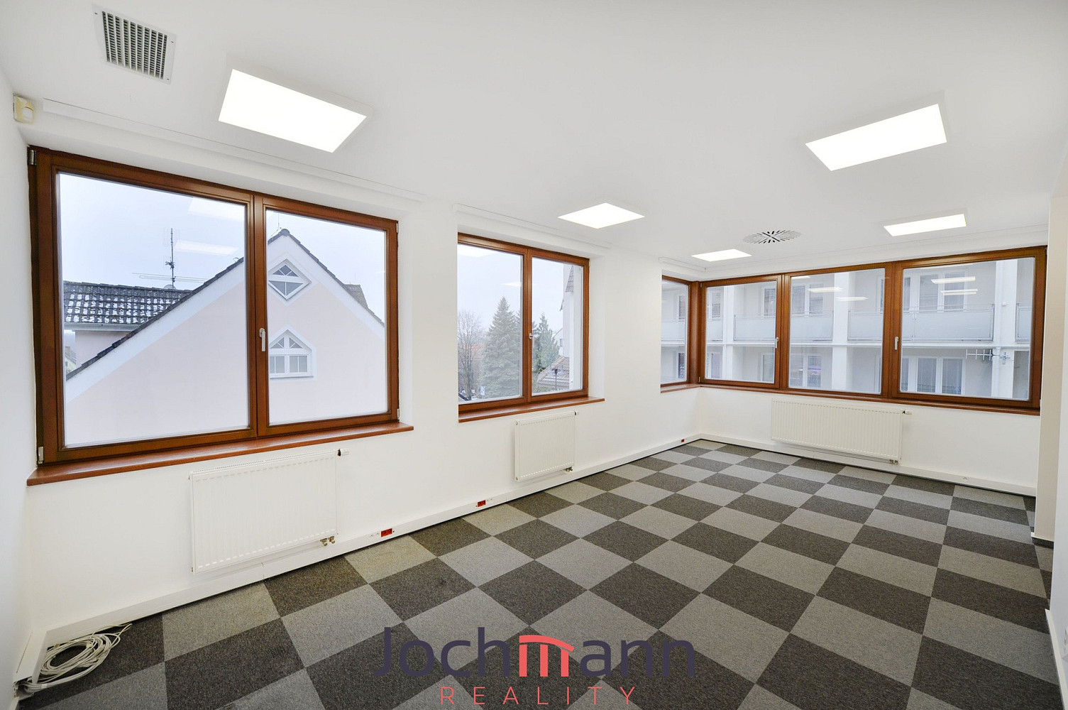 Pronájem kanceláře 32 m² – fotografie 3