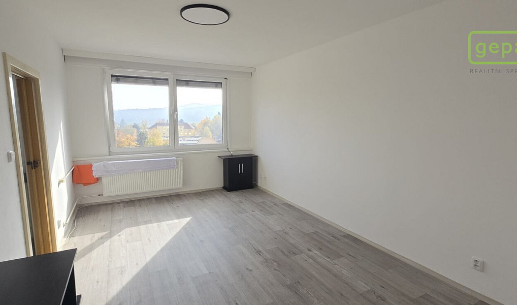 Pronájem bytu 3+1 67 m², Větřní – náhled fotky 2