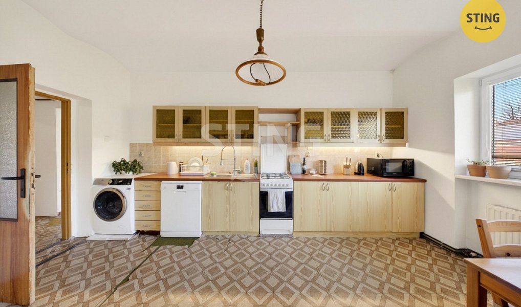 Prodej domu 180 m² s pozemkem 863 m², Bílovec – náhled fotky 2