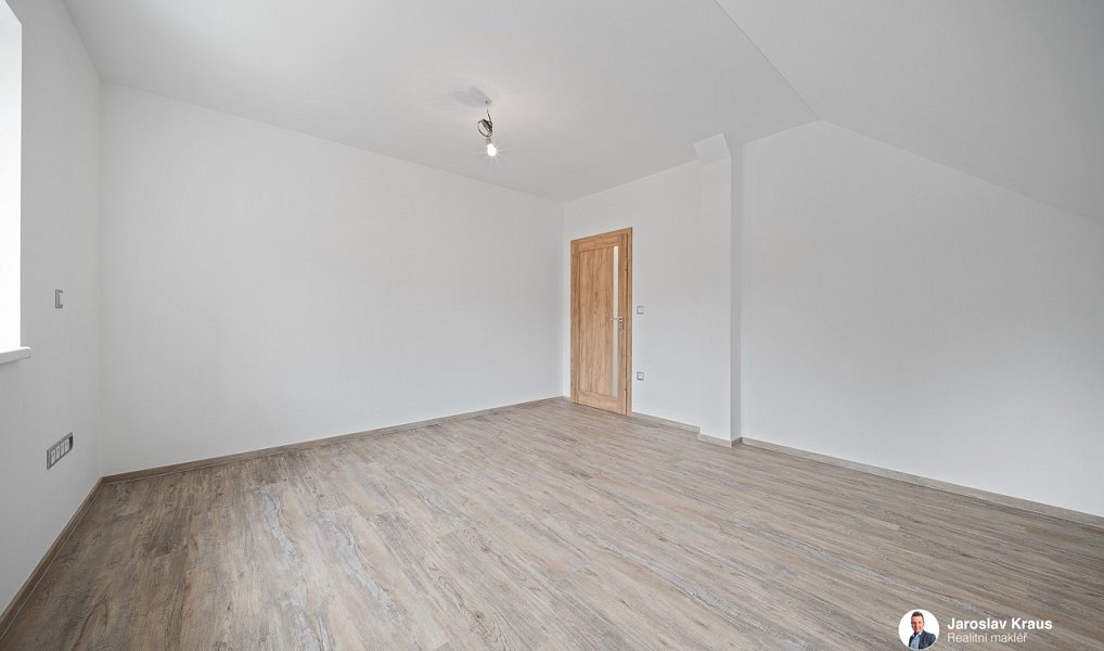Prodej domu 134 m² s pozemkem 148 m², Nová Paka – náhled fotky 37