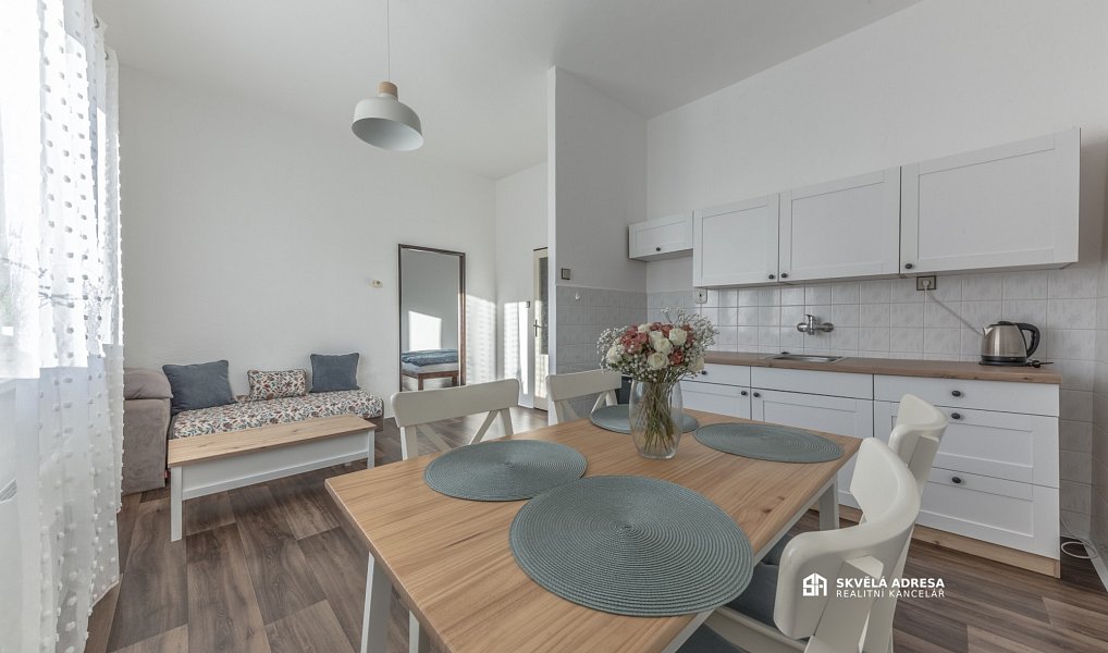 Prodej nájemního domu, činžáku 600 m², Vimperk – náhled fotky 20