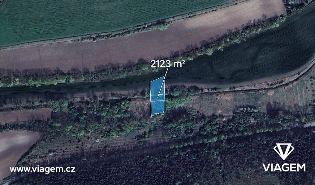 Prodej pole 2 123 m², Sazená – náhled fotky 2