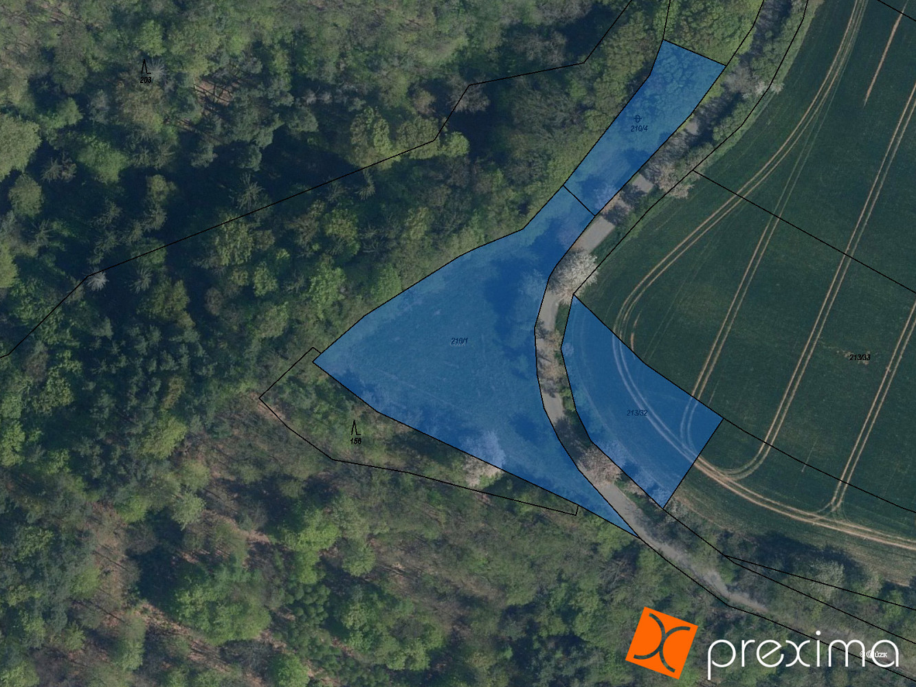 Prodej pole 907 m²