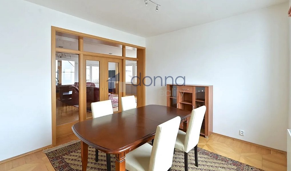 Pronájem domu 839 m² s pozemkem 1 299 m², Praha – náhled fotky 9
