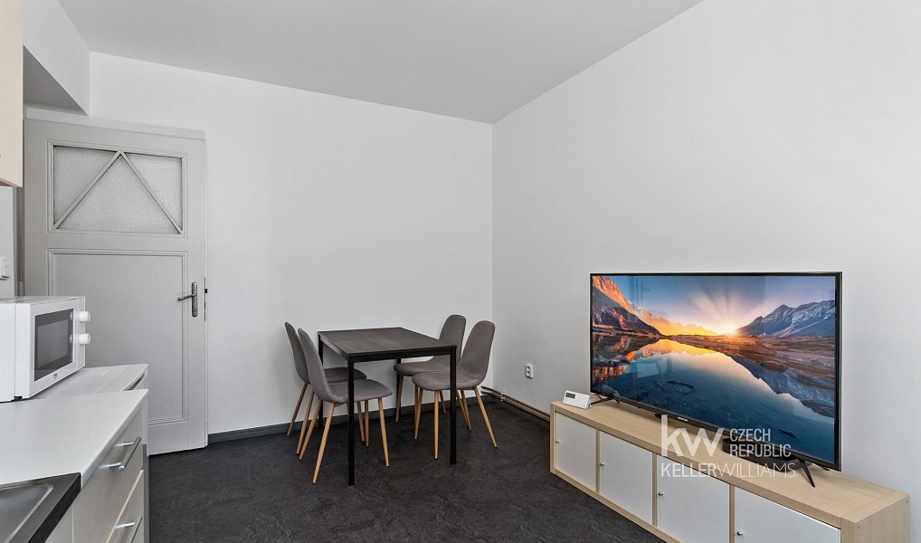 Prodej bytu 2+1 72 m², Liberec – náhled fotky 3