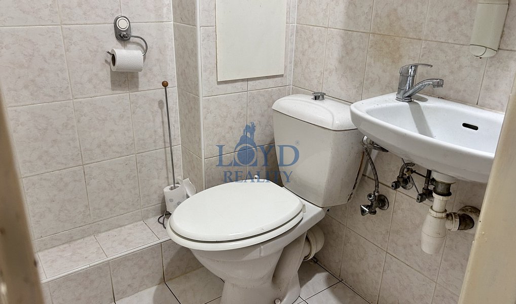 Prodej bytu 2+1 64 m², Karlovy Vary – náhled fotky 10