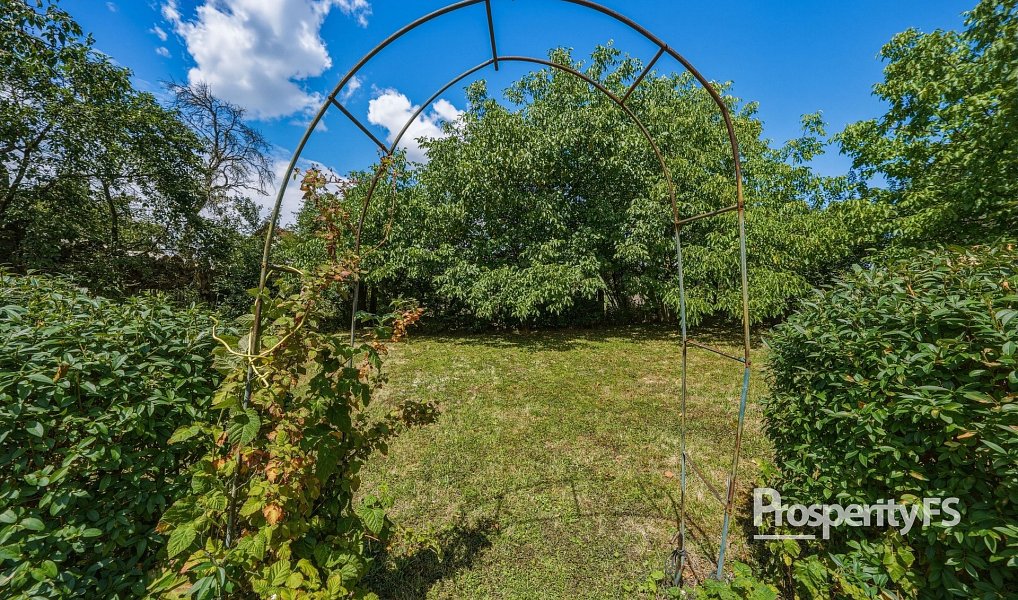 Prodej domu 318 m² s pozemkem 1 081 m², Liběšice – náhled fotky 48