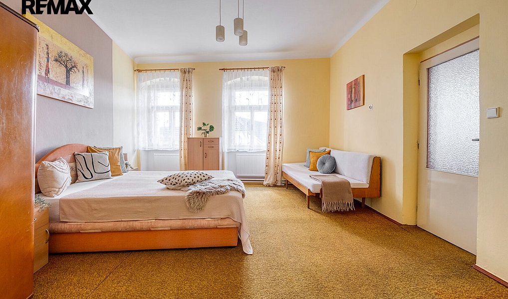 Prodej domu 200 m² s pozemkem 1 223 m², Kozárovice – náhled fotky 7