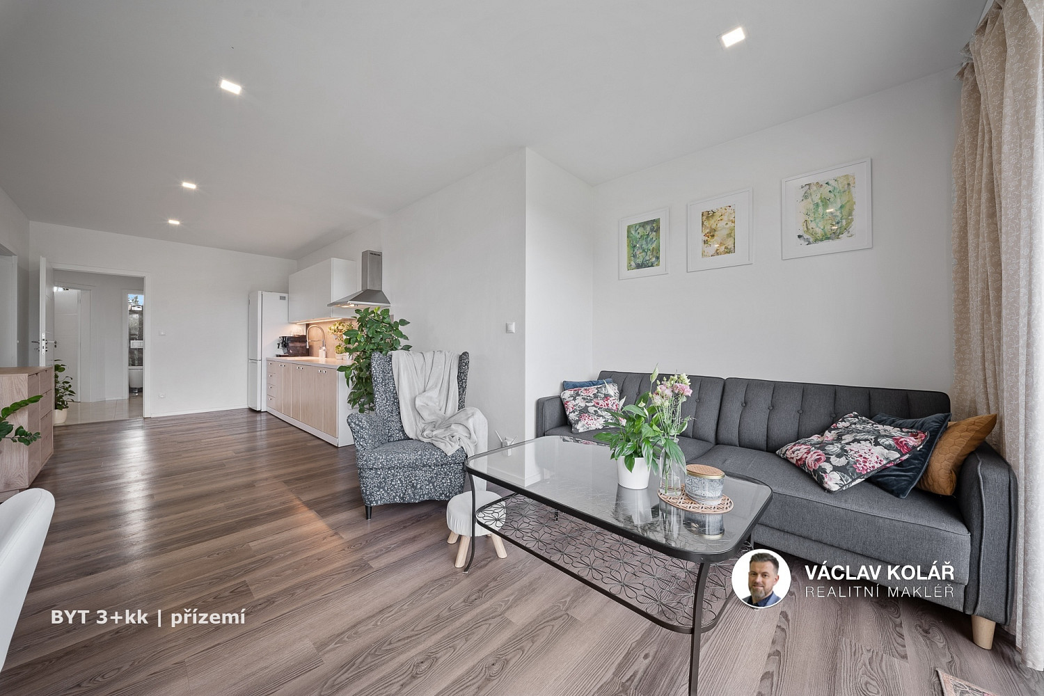 Prodej domu 338 m² s pozemkem 816 m² – fotografie 3