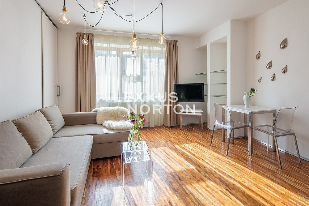 Pronájem bytu 2+kk 45 m²