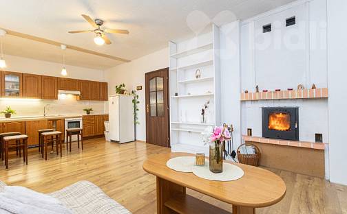 Prodej domu 215 m² s pozemkem 2 054 m², Křtomil, okres Přerov