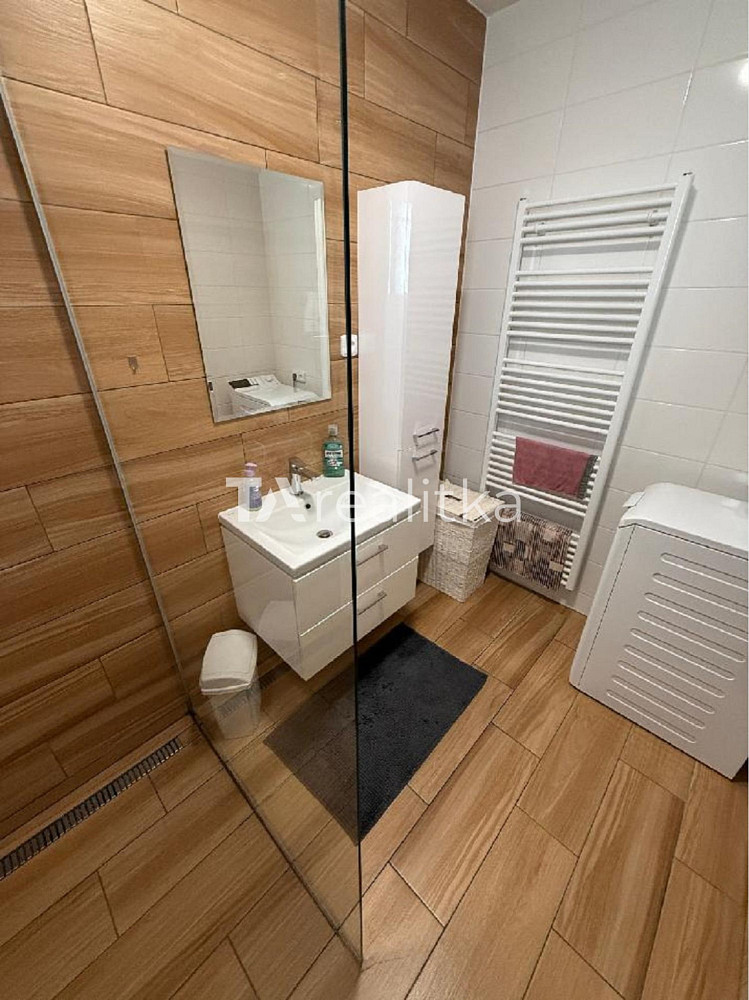 Pronájem bytu 3+kk 72 m² — photo 4