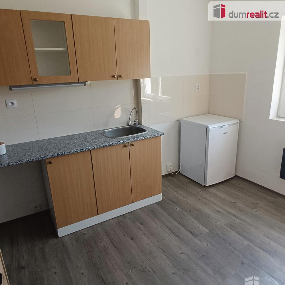 Pronájem bytu 1+kk 18 m² — photo 3
