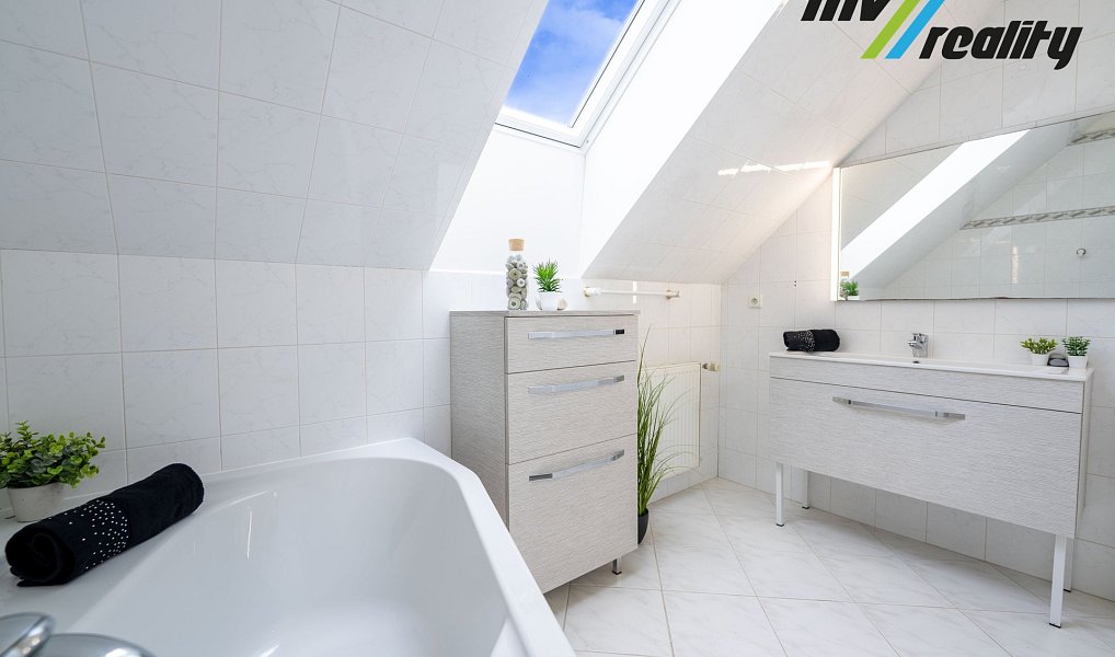 Prodej domu 271 m² s pozemkem 571 m², Lysá nad Labem – náhled fotky 22