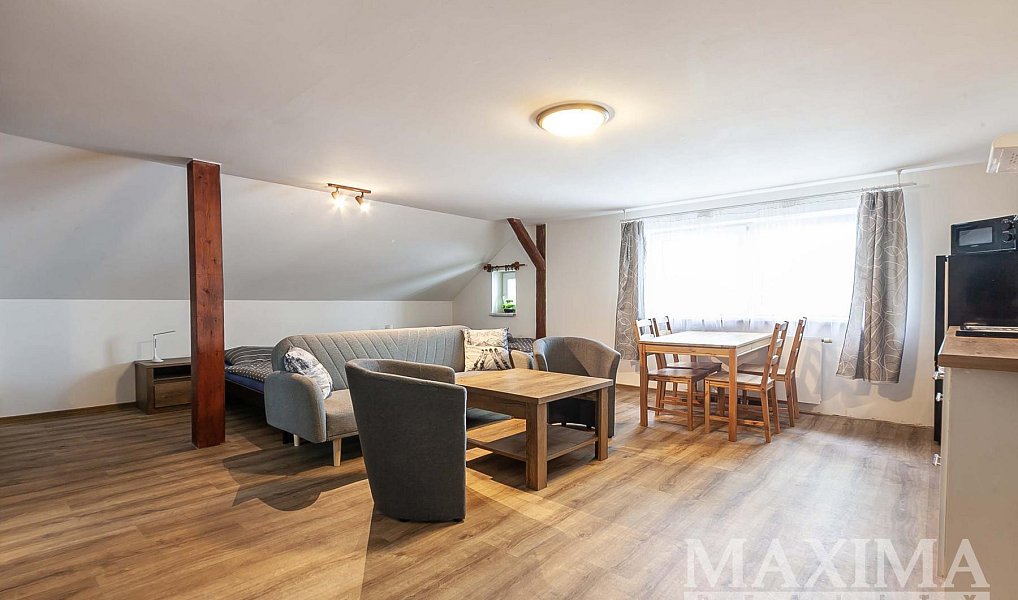 Prodej domu 300 m² s pozemkem 682 m², Desná – náhled fotky 16