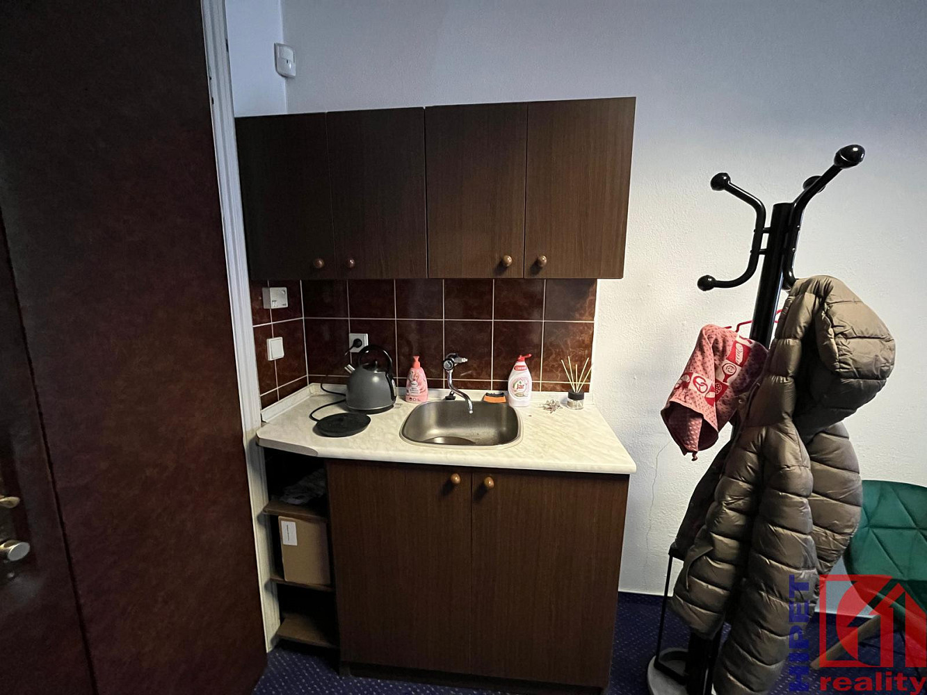 Pronájem kanceláře 45 m² – fotografie 3