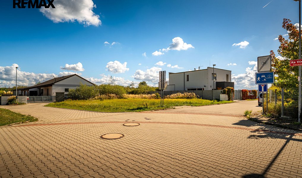 Prodej stavebního pozemku 540 m², České Budějovice – náhled fotky 13