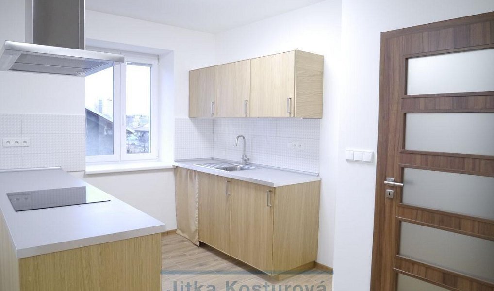 Prodej domu 348 m² s pozemkem 432 m², Krnov – náhled fotky 24