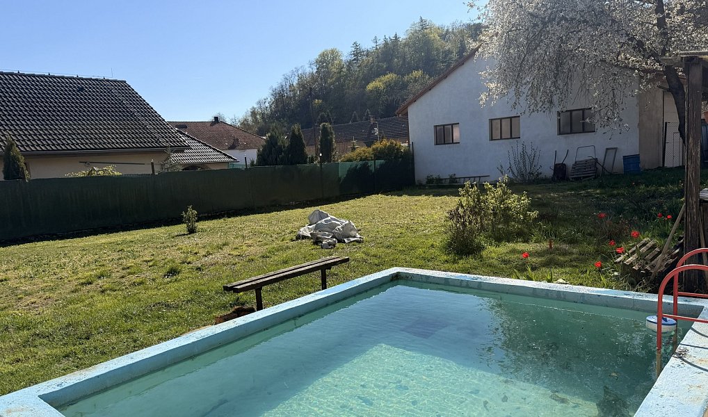 Prodej domu 115 m² s pozemkem 1 556 m², Jeviněves – náhled fotky 13