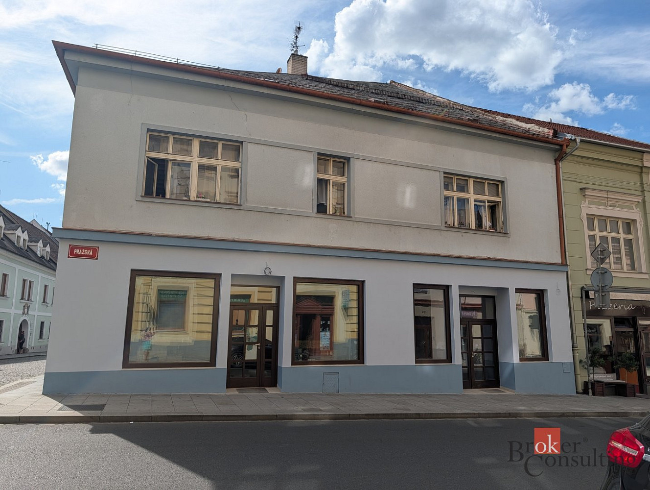 Pronájem obchodních prostor 113 m²