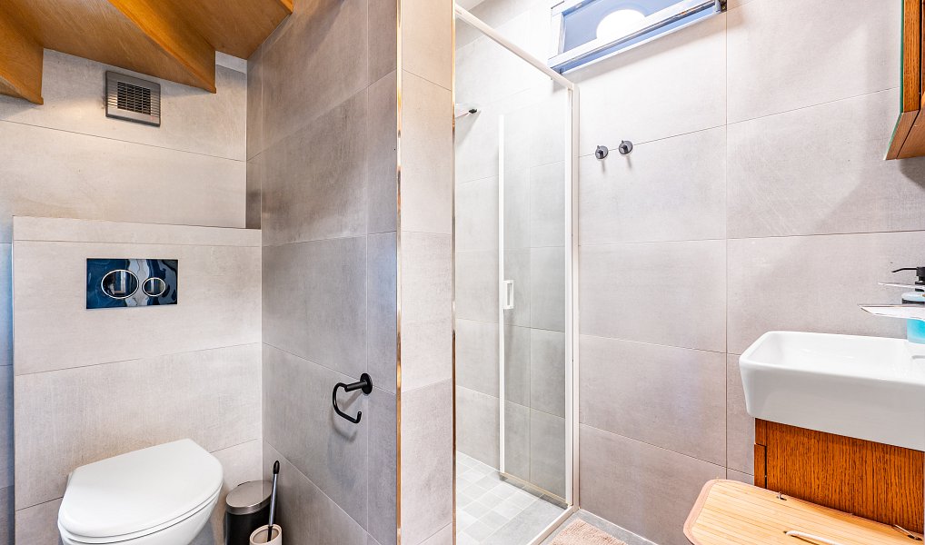 Prodej chaty/chalupy 234 m² s pozemkem 521 m², Roztoky – náhled fotky 11