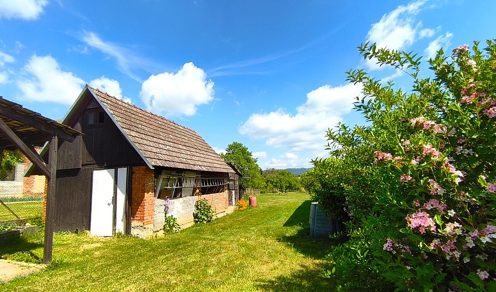Prodej domu 300 m² s pozemkem 1 830 m², Racková – náhled fotky 31