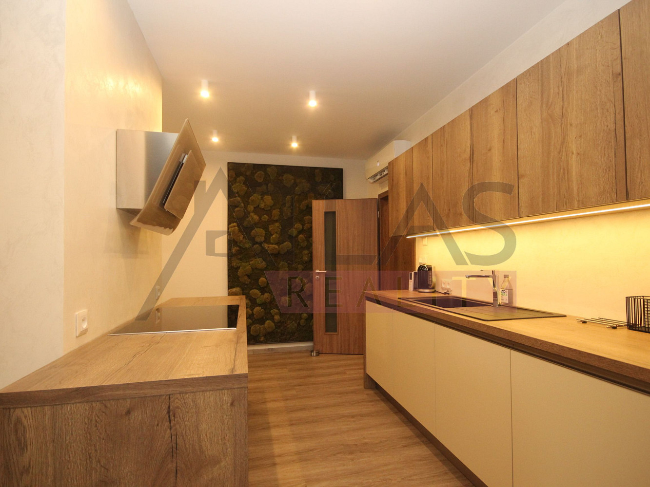 4+kk Apartment in Praha, Slivenec – pohled 6