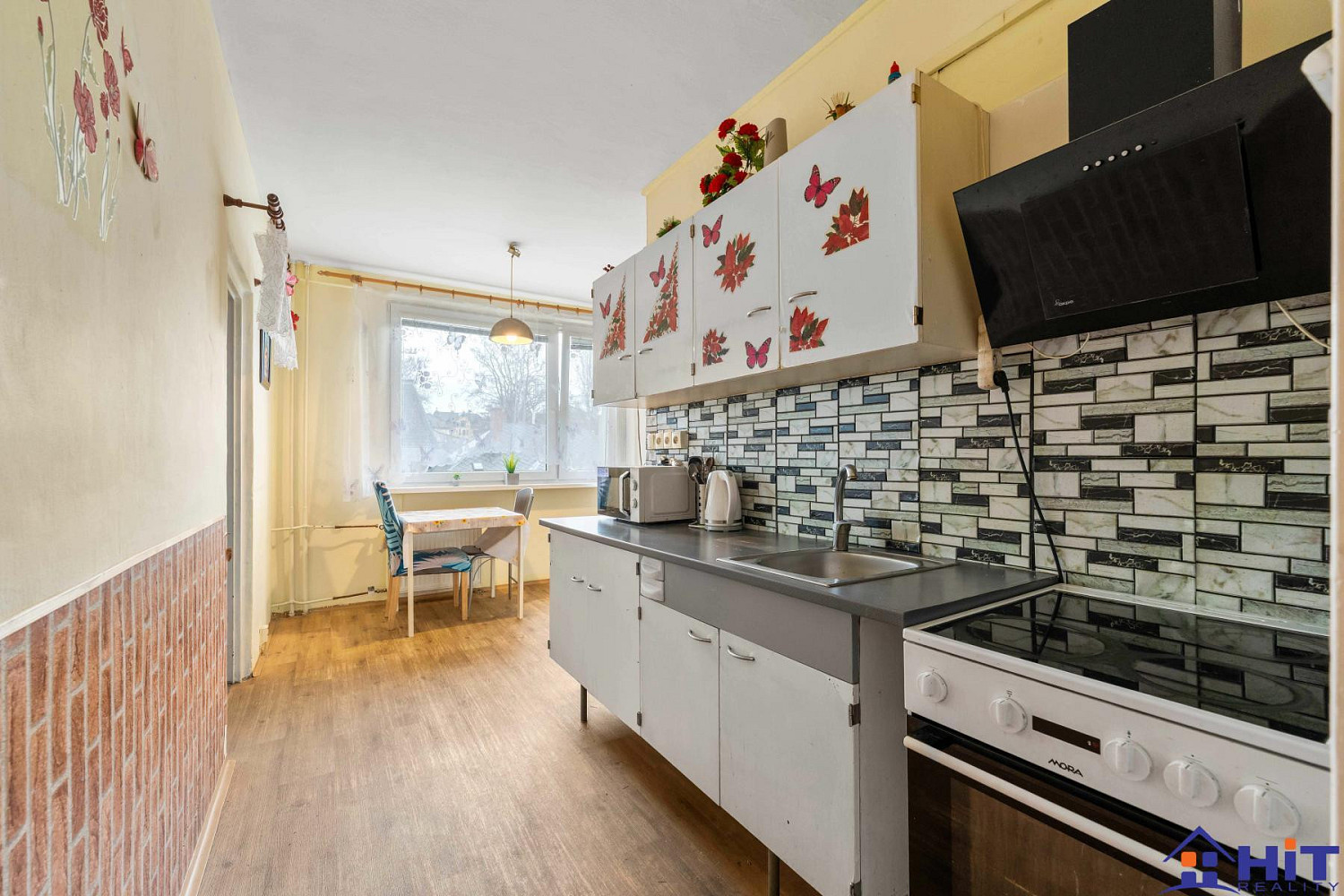 Prodej bytu 2+1 61 m² — photo 2