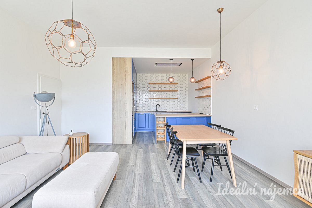 Pronájem bytu 3+kk 84 m² – fotografie 2