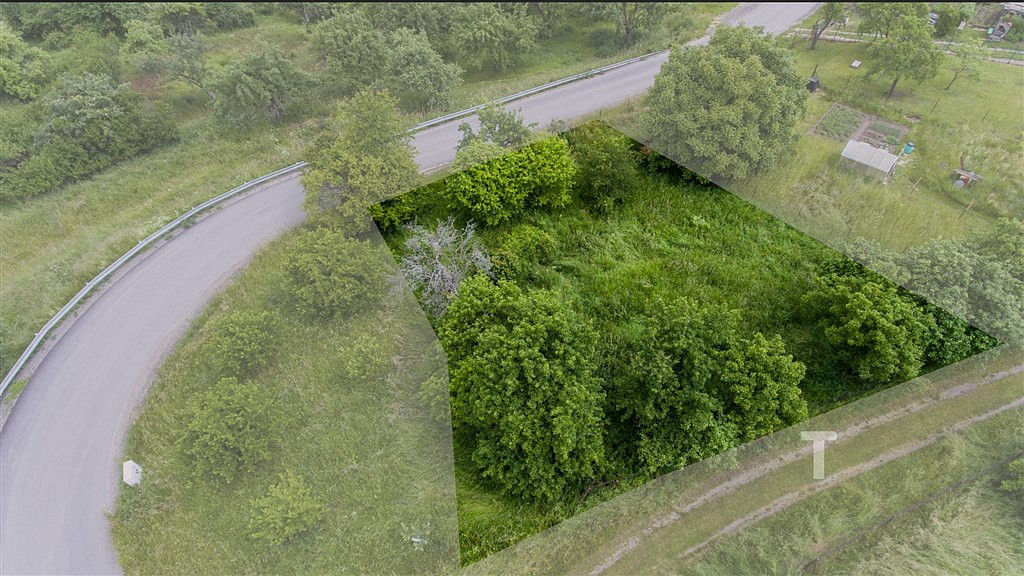Prodej stavebního pozemku 708 m²