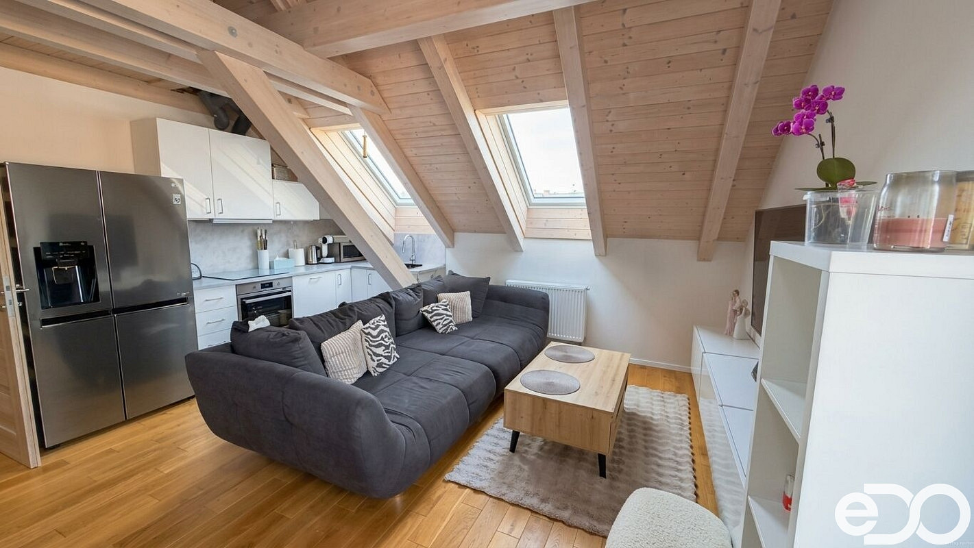 Pronájem bytu 3+kk 79 m²