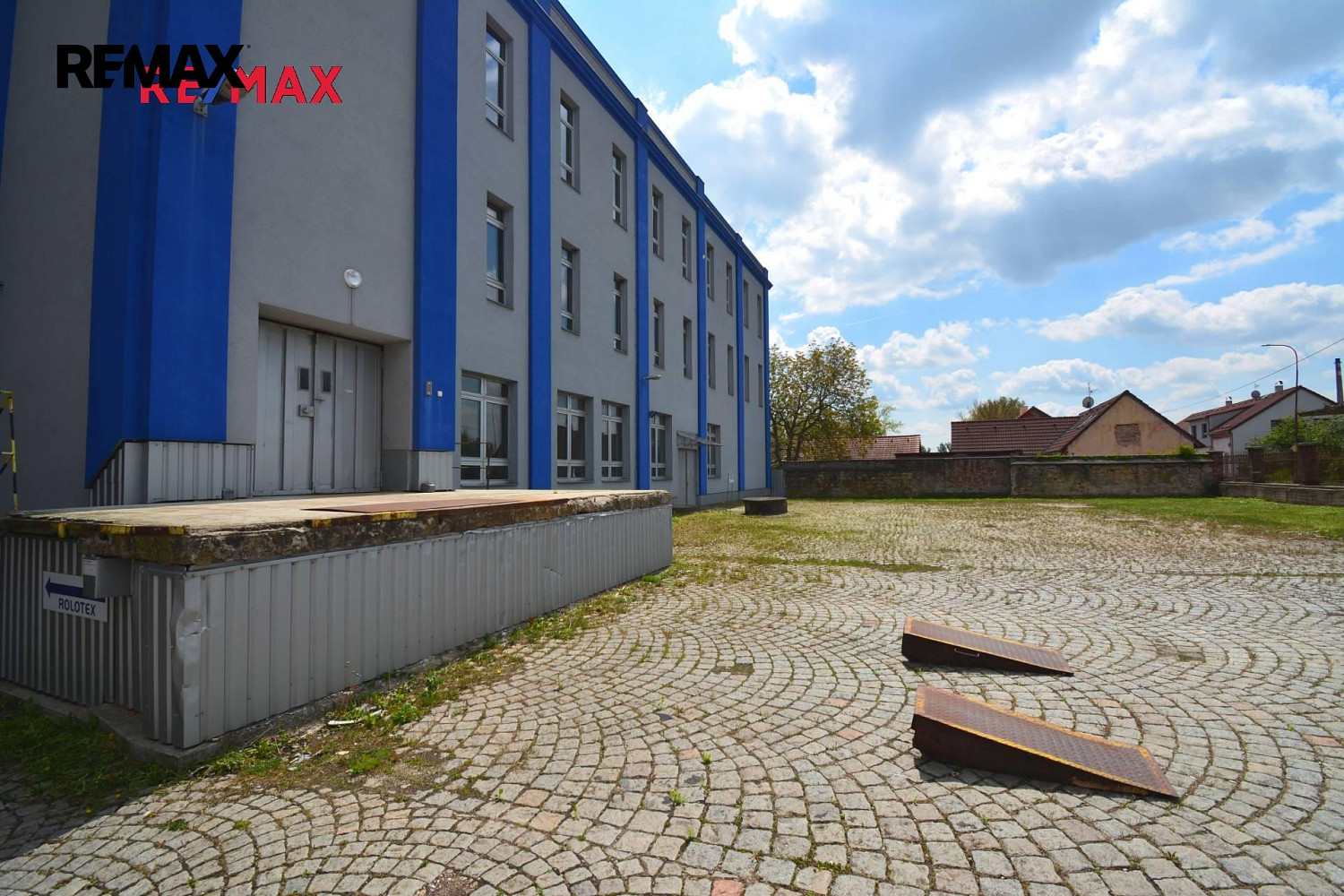 Pronájem výrobních prostor 1 422 m² – fotografie 2