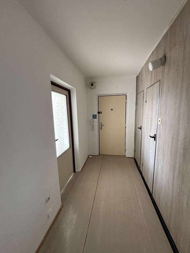 Pronájem bytu 3+1 66 m² – fotografie 2