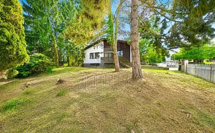 Prodej domu 200 m² s pozemkem 877 m², Ke Křížku, Hradec Králové - Roudnička