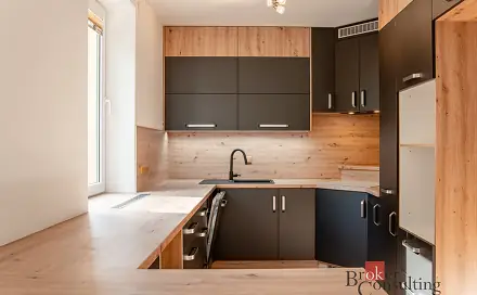 Prodej bytu 2+kk 56 m², Ungarova, Praha 10 - Malešice