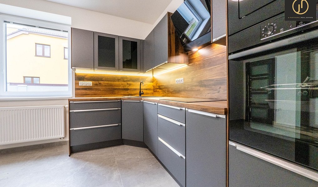 Prodej domu 209 m² s pozemkem 630 m², Kladno – náhled fotky 11