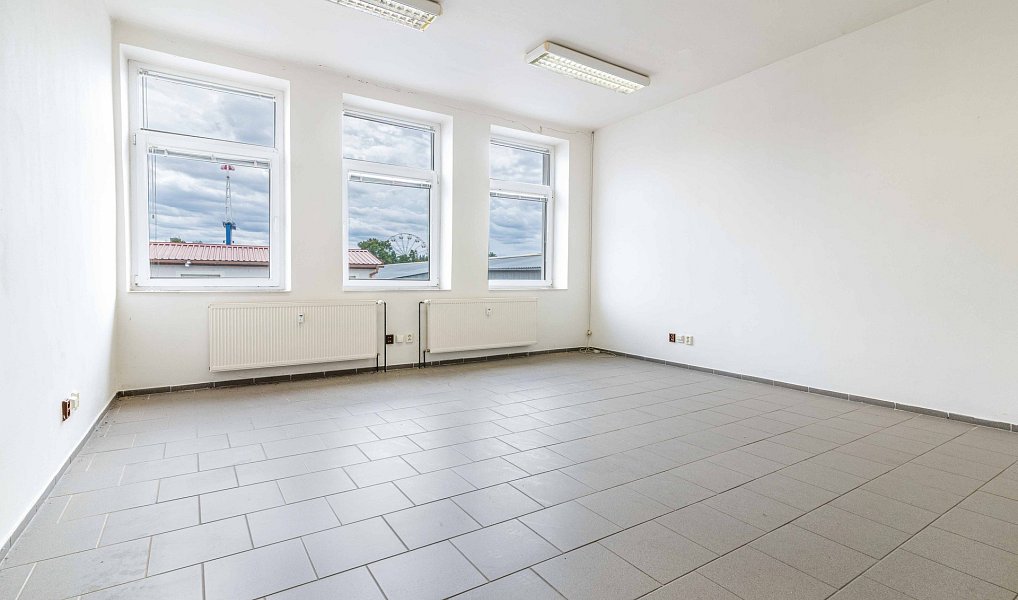 Pronájem kanceláře 38 m², Rakovník – náhled fotky 5