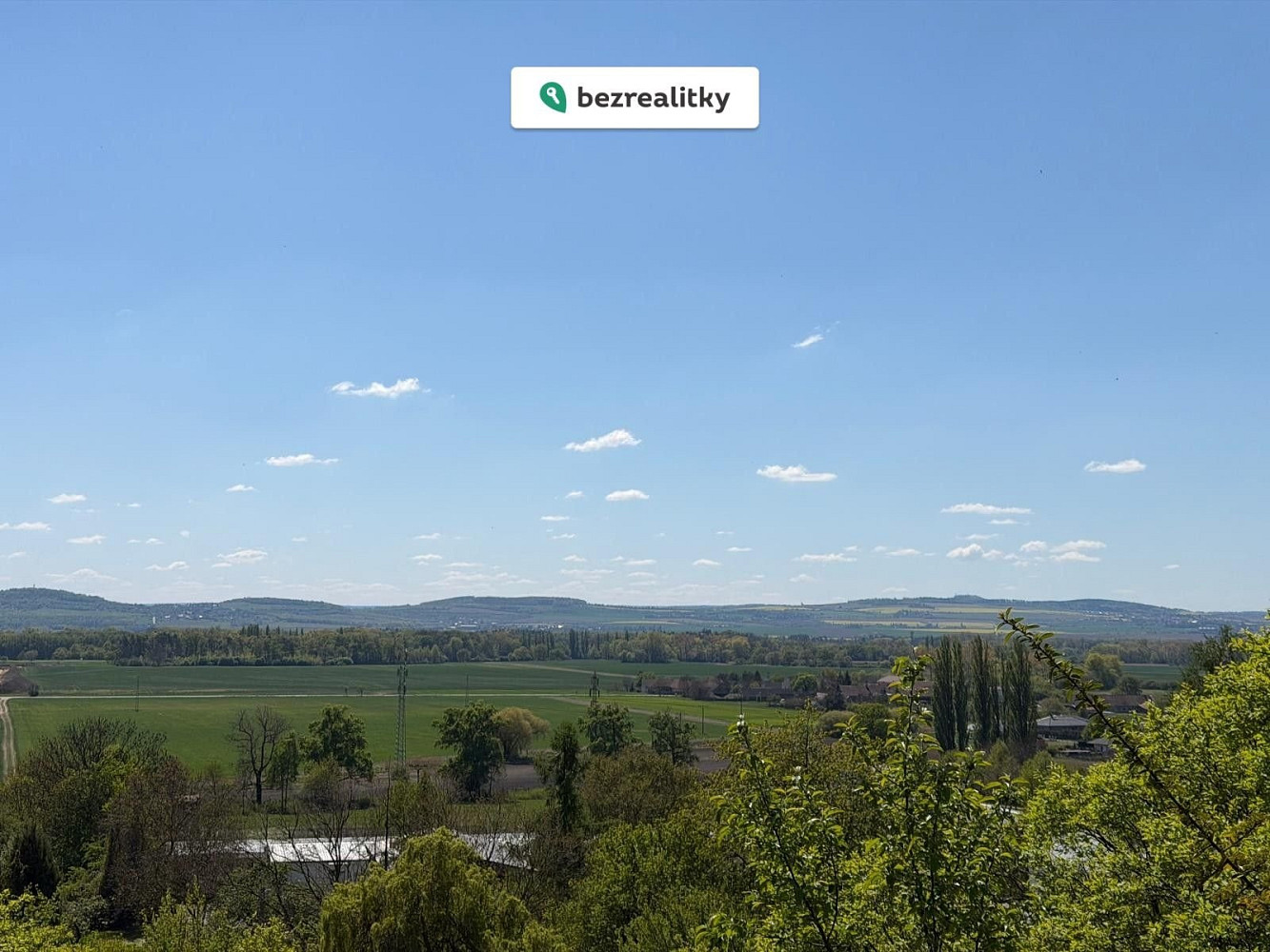 Prodej stavebního pozemku 865 m² – fotografie 5