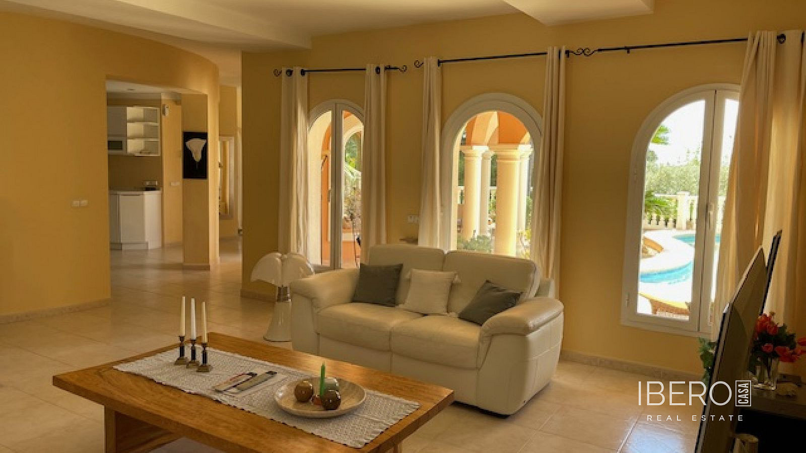 Prodej domu 240 m² s pozemkem 1 068 m² — photo 3
