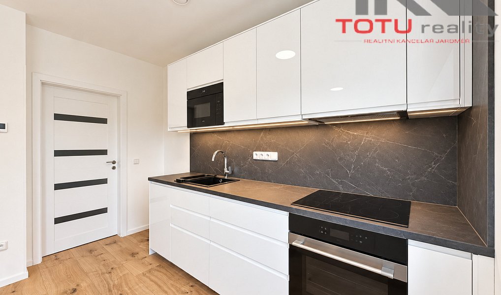 Pronájem bytu 2+kk 38 m², Černožice – náhled fotky 2