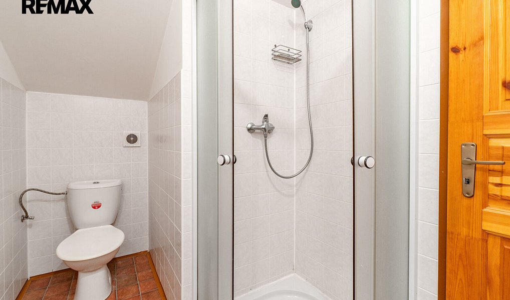 Prodej ubytovacího objektu 421 m², Kytlice – náhled fotky 24