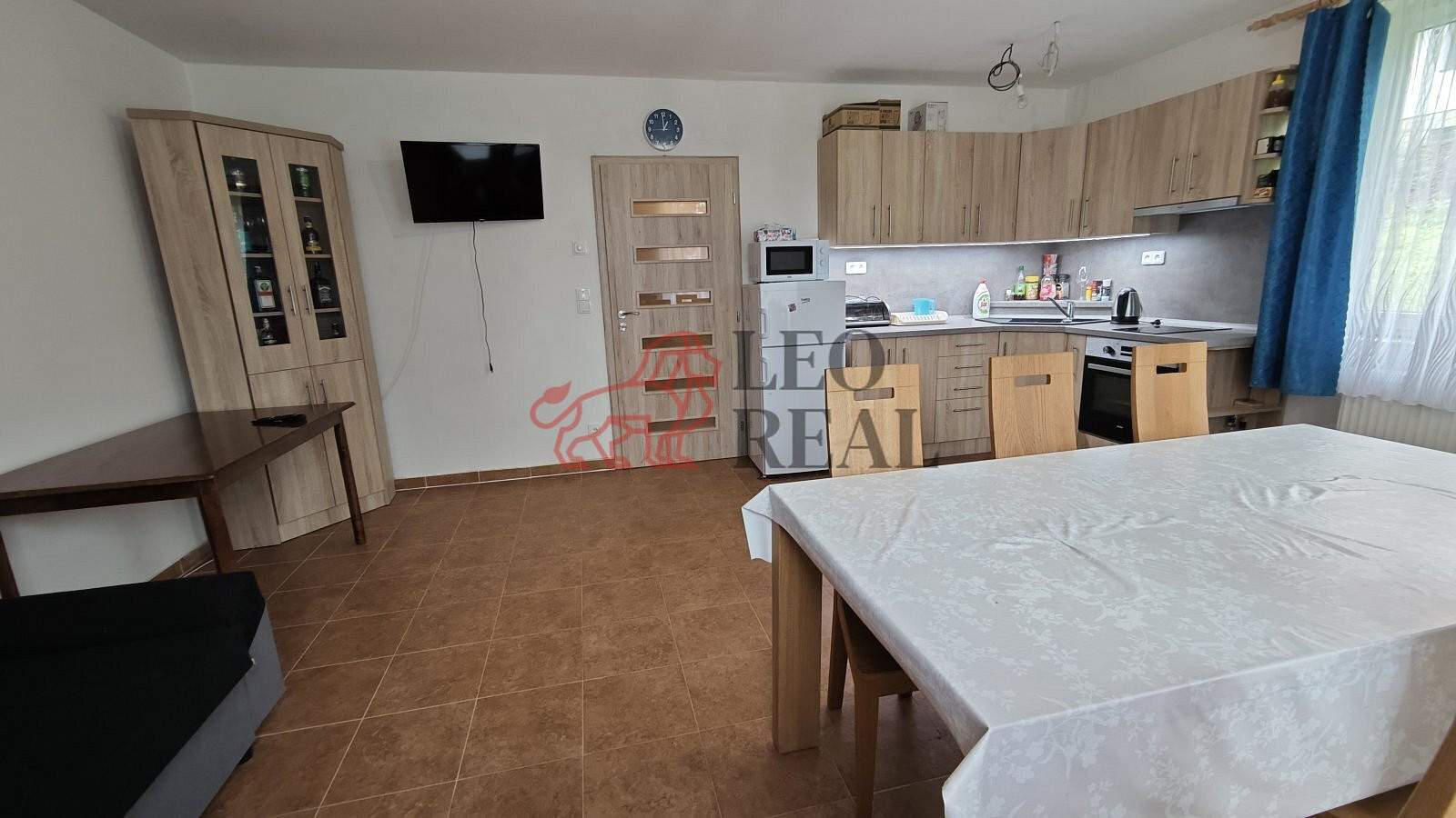 Prodej domu 140 m² s pozemkem 1 045 m² – fotografie 3