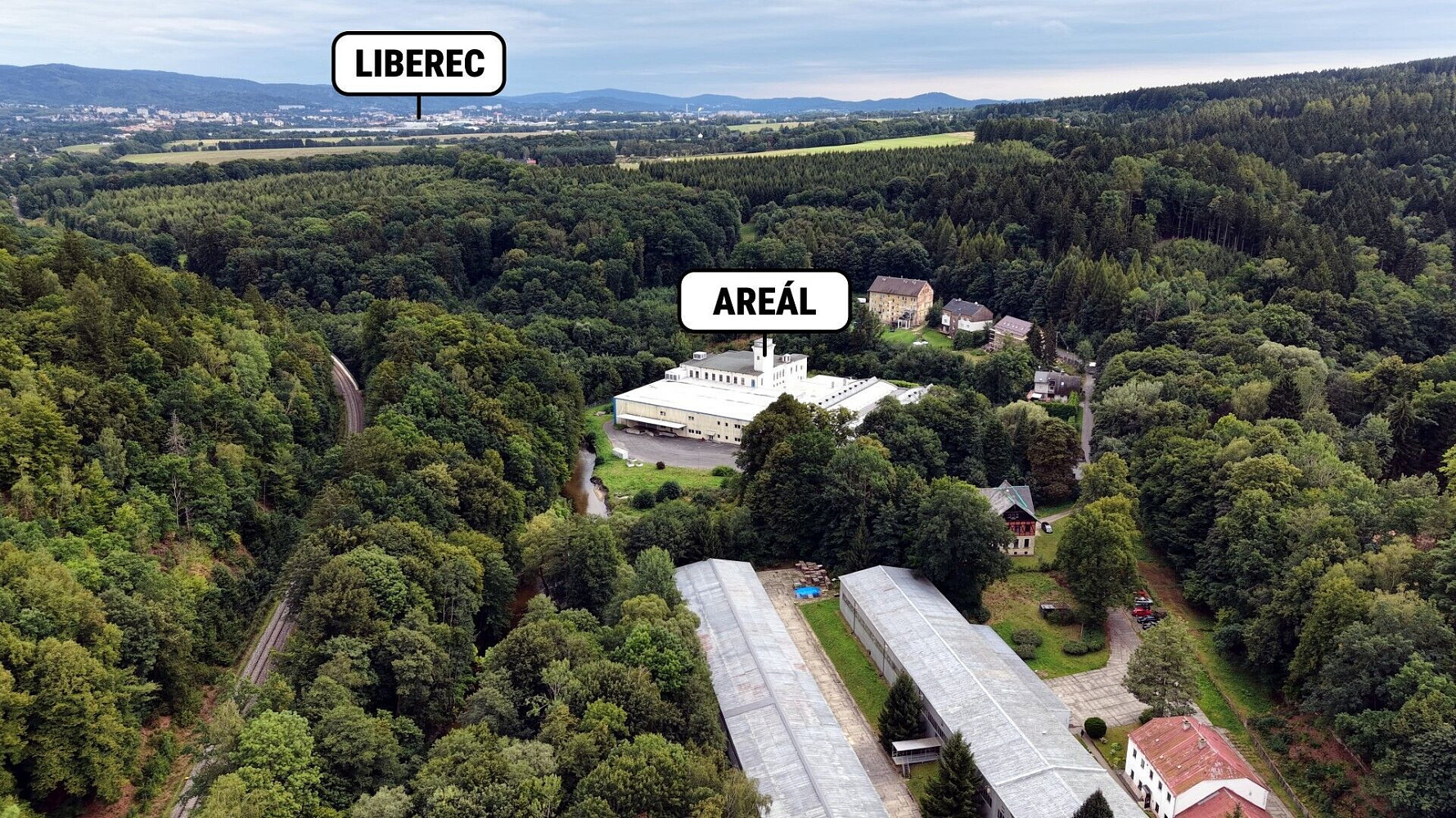 Prodej výrobních prostor 12 000 m² – fotografie 2