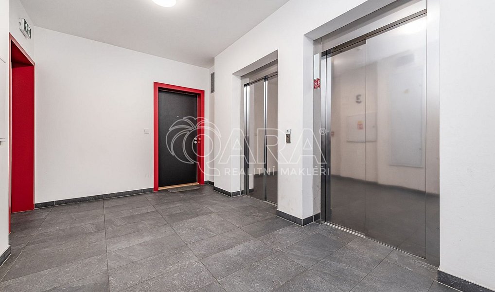 Prodej bytu 2+kk 63 m², Liberec – náhled fotky 24