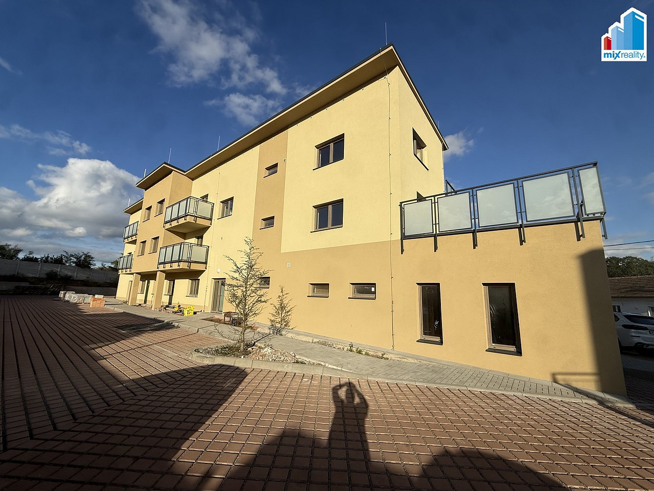 Pronájem kanceláře 60 m² — photo 2