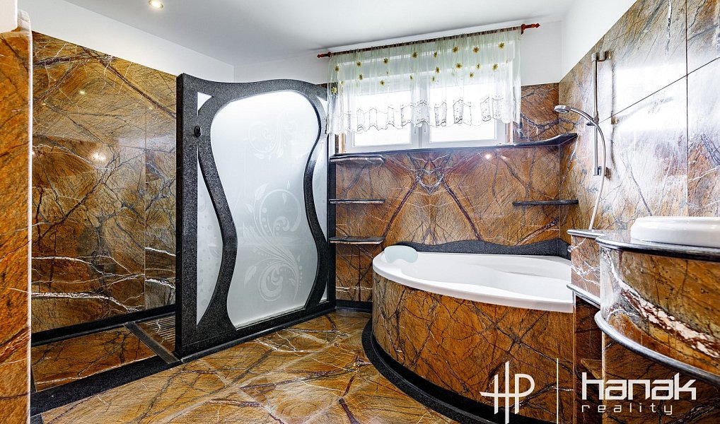 Prodej domu 335 m² s pozemkem 3 009 m², Konice – náhled fotky 16