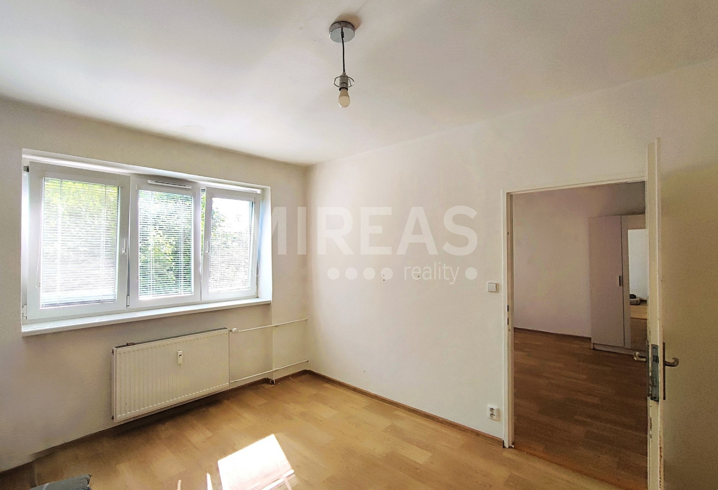 Pronájem bytu 2+1 56 m² – fotografie 3