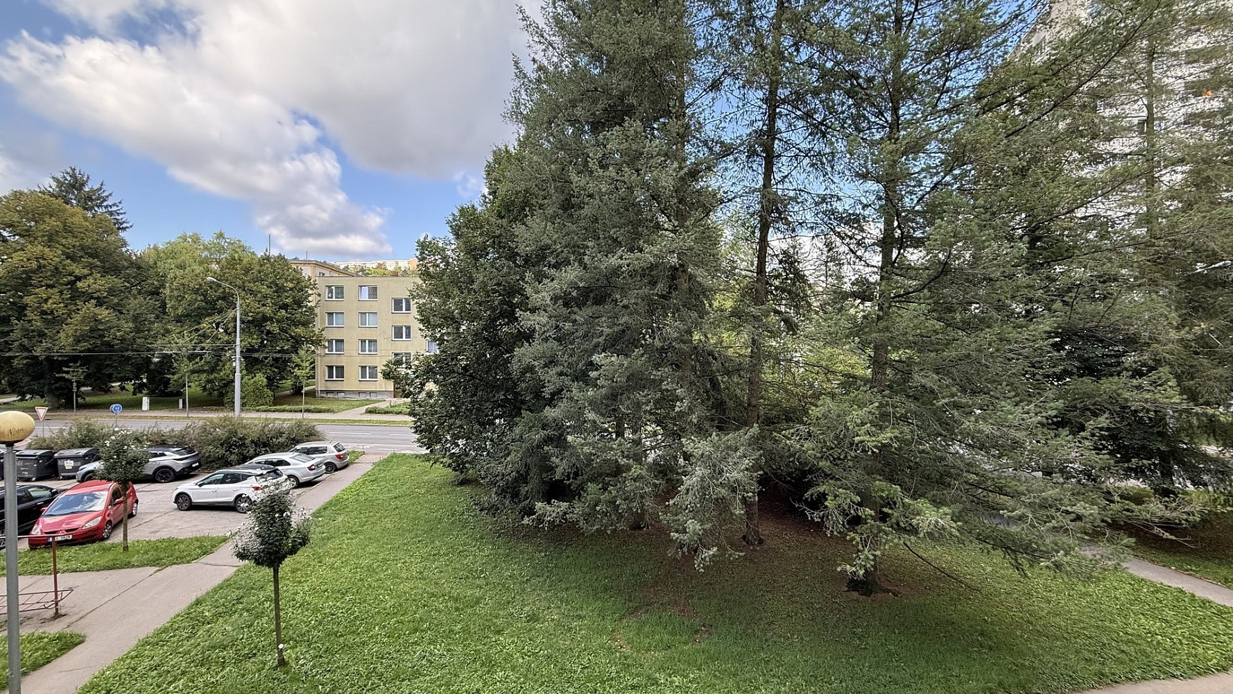 Pronájem bytu 2+1 63 m² – fotografie 3