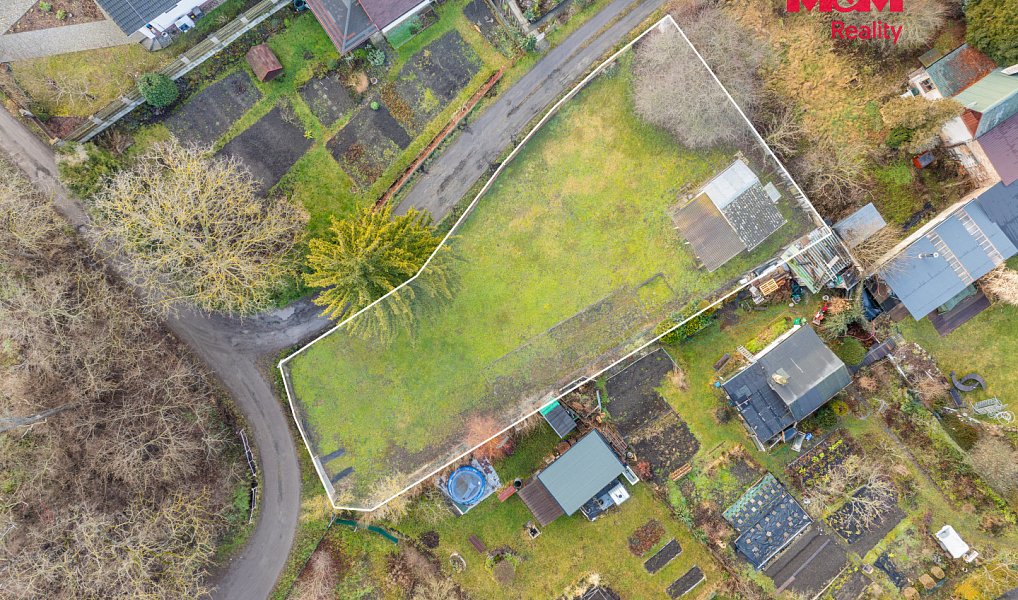 Prodej zahrady 702 m², Kladno – náhled fotky 5